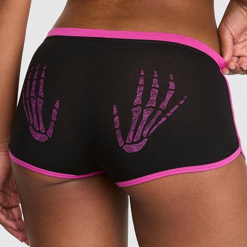 Medium Victoria's Secret PINK Cotton dorm boyshorts Halloween 2026 pink & bLack
